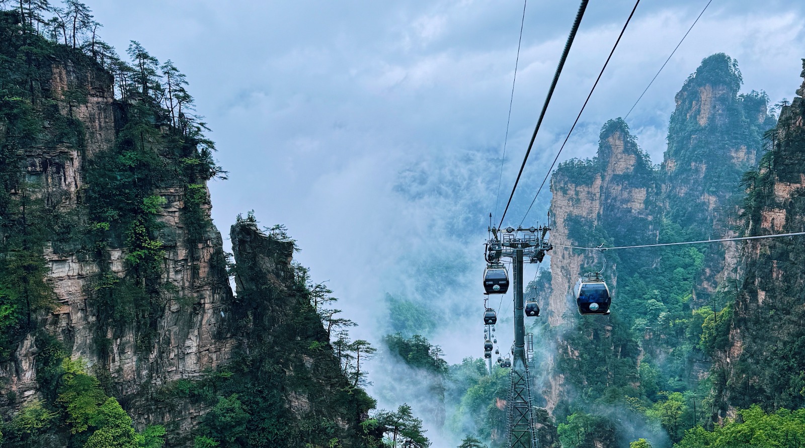 Tianmen Mountain National Forest Park