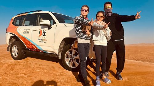Dubai Desert Safari:BBQ Dinner, Dune Bashing & Live Entertainment Day Tours