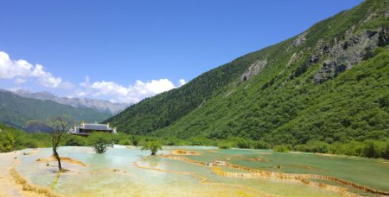 Huanglong scenic area admission ticket + uphill ride cable car in Aba, Sichuan