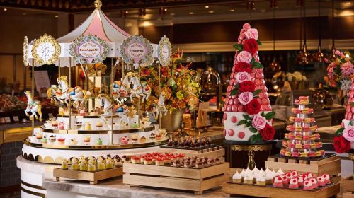 Macau [Standard Price Buffet] Buffet Dinner[Experience the triple feast of taste, vision and hearing]