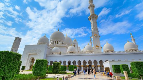 Full-day Abu Dhabi city tour from Dubai