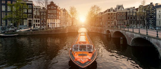 1 or 2-Days Amsterdam Nightlife Ticket and Canal Cruise Ticket