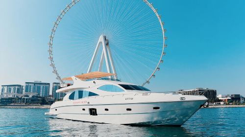 Dubai Marina 1hr Yacht tour with Drinks  Day Tours