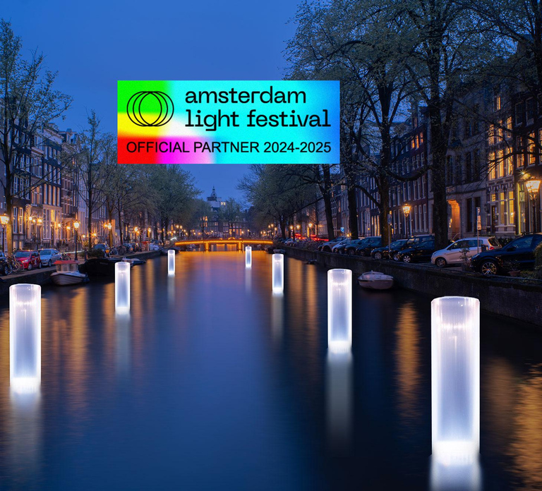 Amsterdam: Light Festival Cruise with Drinks and Snacks
