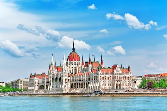 River Cruises Collection: Budapest City Tour
