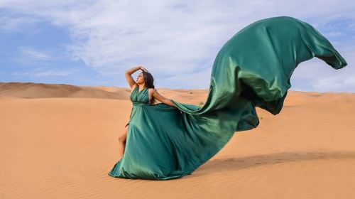 Dubai Flying Dress Photo Shoot with Transfers Day Tours