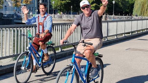 Classic Bike Tour daily @ 11.30am with Beer Garden stop & Surfers Day Tours