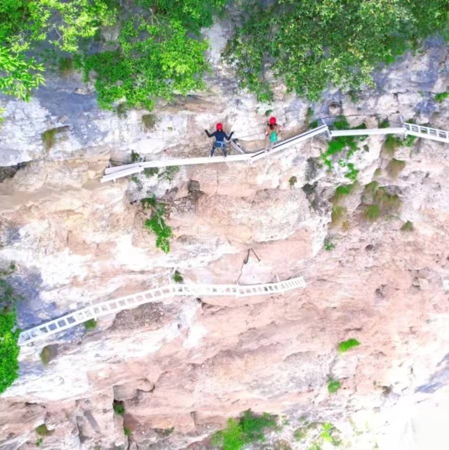 Zhangjiajie Grand Canyon Glass Bridge Route B + Experience Package