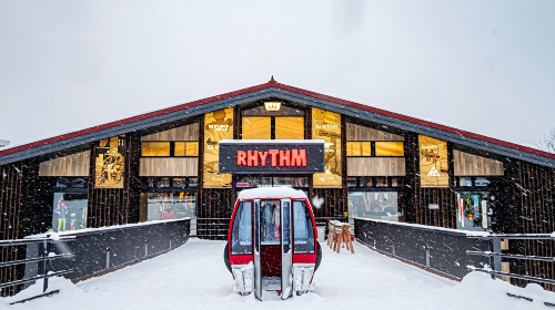 RHYTHM HIRAFU Niseko Premium Ski Wear & Snow Gear & Equipment Rental | Hokkaido, Japan Skiing High-End Equipment Store