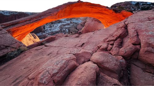 Tonalea: Guided Eggshell Arch Hike w/ Day or Sunset Options Day Tours