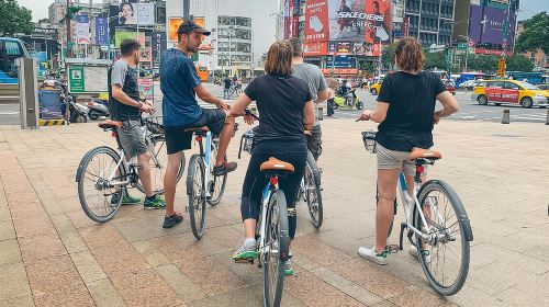 4-Hour Morning Cycling City Tour (incl. breakfast) Day Tours