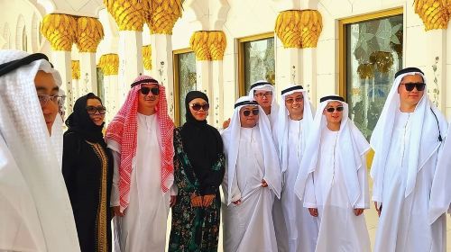 Abu Dhabi City Tour of Grand Mosque, Palace, Louvre, and Ferrari Day Tours