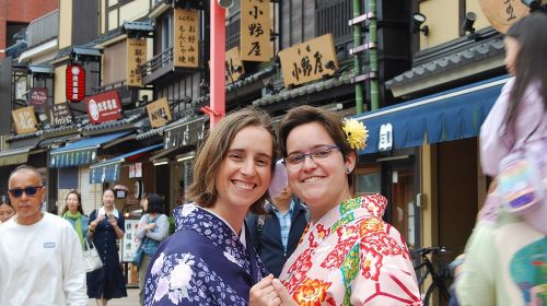 Tokyo · Sensō-ji: Step into History with a Kimono – Sensō-ji Kimono Photo Experience Day Tours