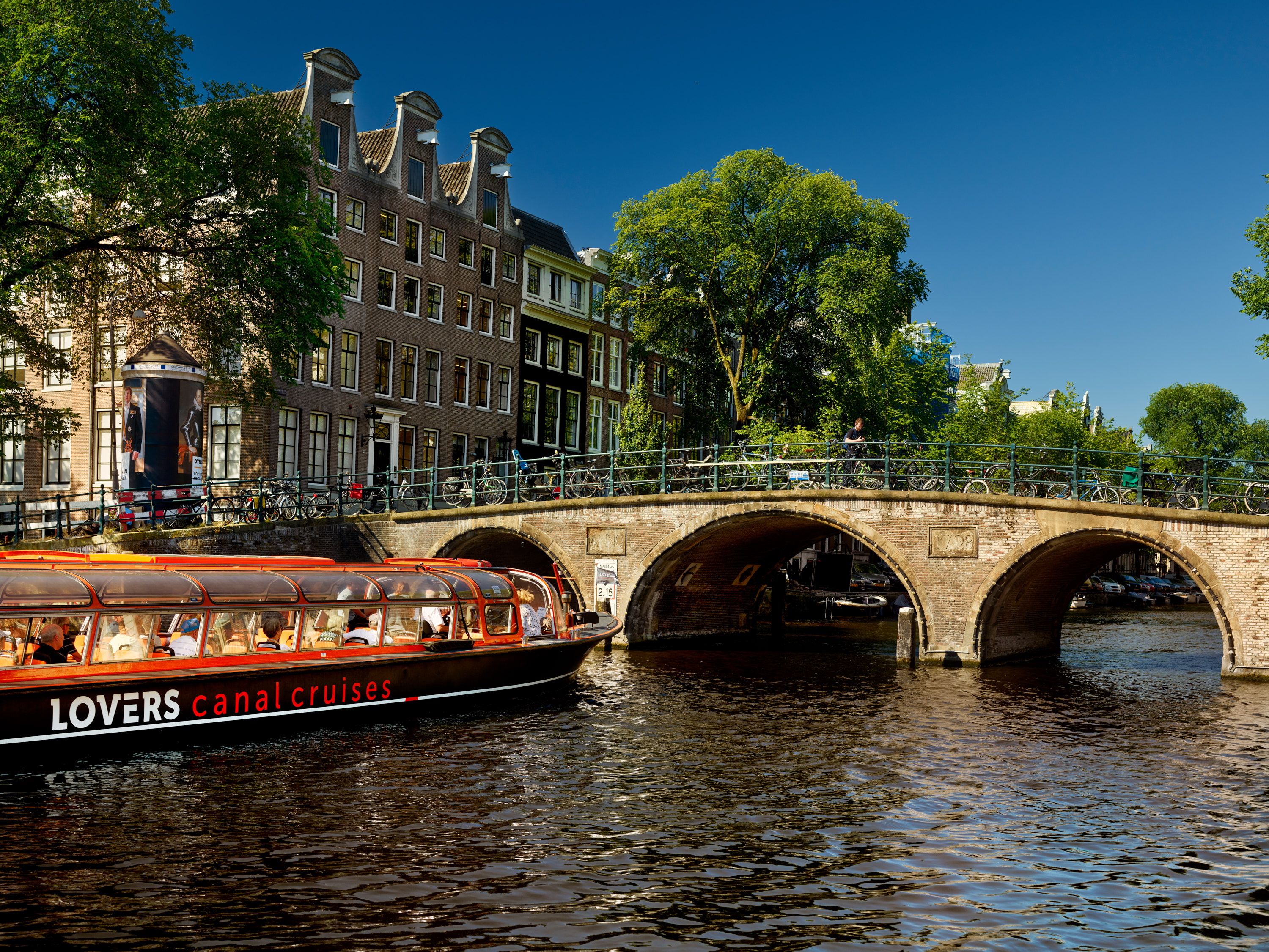 Amsterdam: Lovers Canal Cruise from Central Station