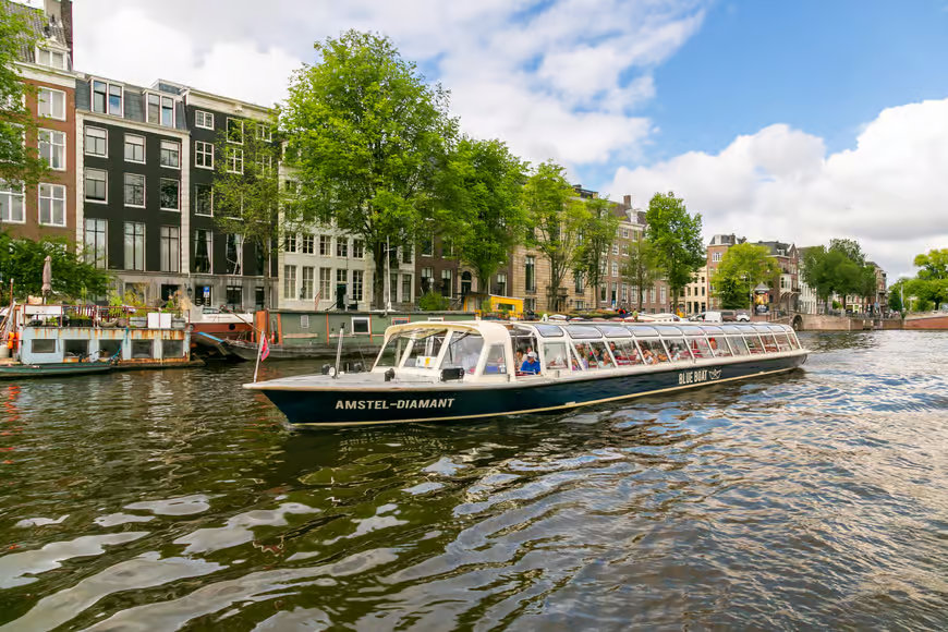 Amsterdam: 75 Minute City Canal Cruise with Audio Guide