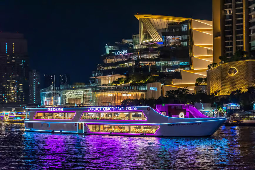 Bangkok: The Newest Luxury 5-Star Bangkok Chao Phraya Cruise
