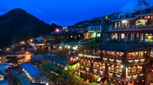 Departing from Taipei | 1-day tour to Yehliu in New Taipei City + Golden Waterfall + Yinyang Sea + Shifen + Jiufen Day Tours