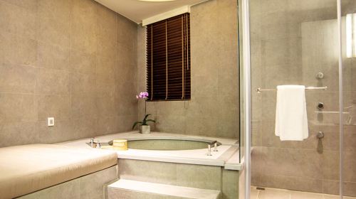 90-minute hot spring bath for 2 persons at the Beitou Dadi Hotel + afternoon tea Option coupon (weekend + NT$200, Peak season weekday + NT$400, Peak season holiday + NT$600)