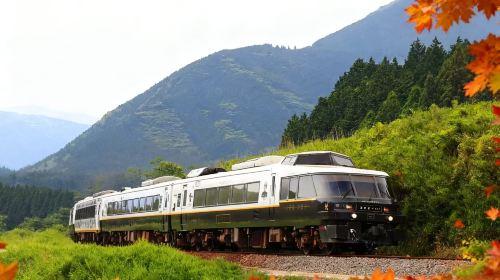 Departing from Kumamoto/Fukuoka, explore Kumamoto Castle + Kusasenri + Mount Aso + Aso Boy in Kyushu Day Tours