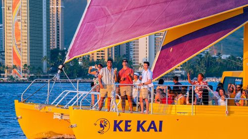 Waikiki Beach Sunset Sail  Day Tours