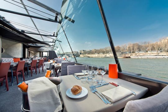 Lunch Cruise on the River Seine with Panoramic Views of Paris